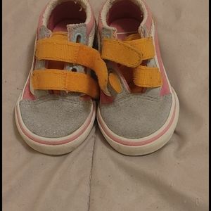 Size 5 kids vans